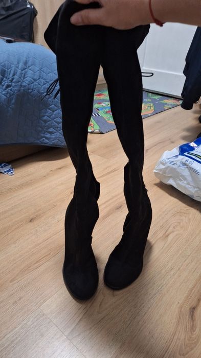 Високи ботуши чизми