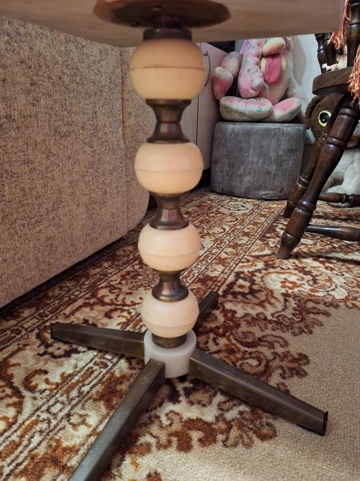 Холна мраморна маса