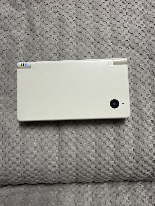 Продам Nintendo dsi