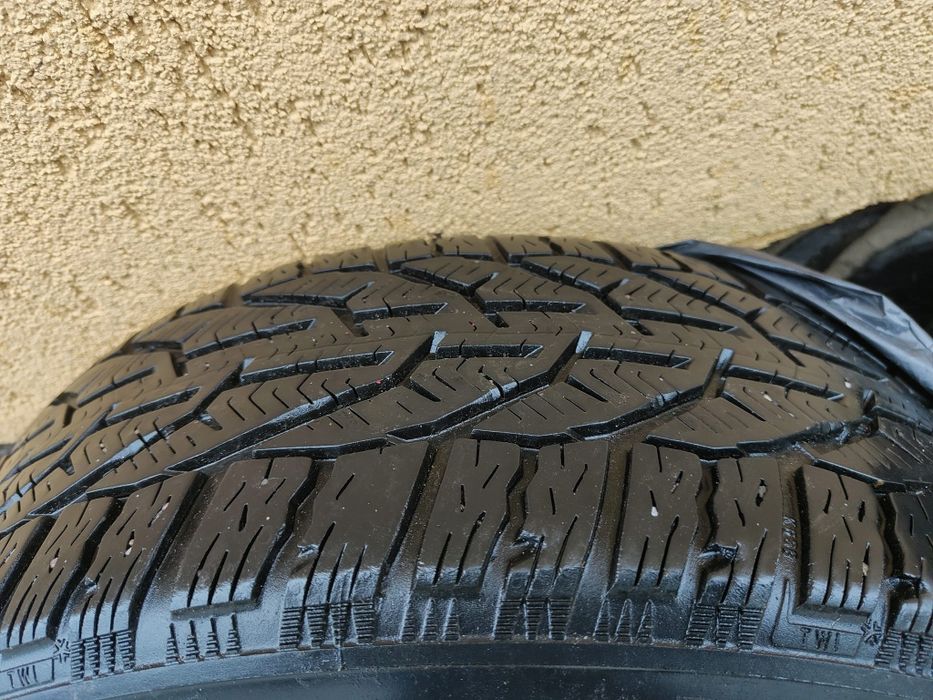 Vând jante aluminiu+cauciucuri 205/55/16