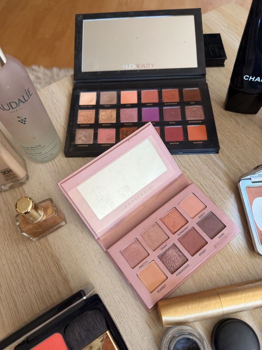 Лот козметика Fenty Huda Armani Dior Natasha Denona Sensai Chanel