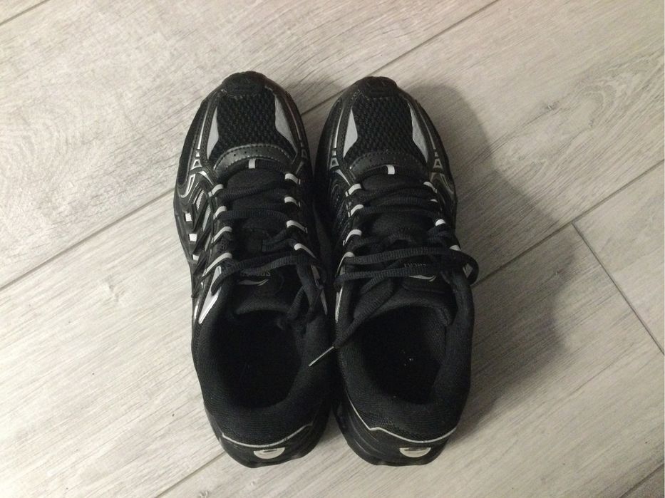 Продам очень стильные кроссовки Li NING оригинал размер 39