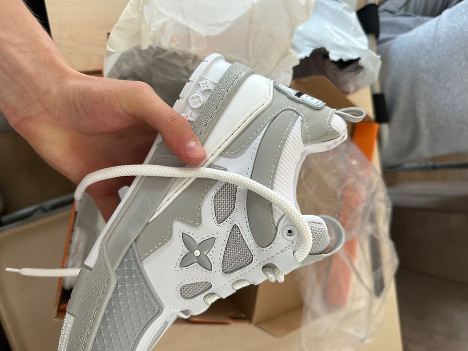 Papuci louis vuitton