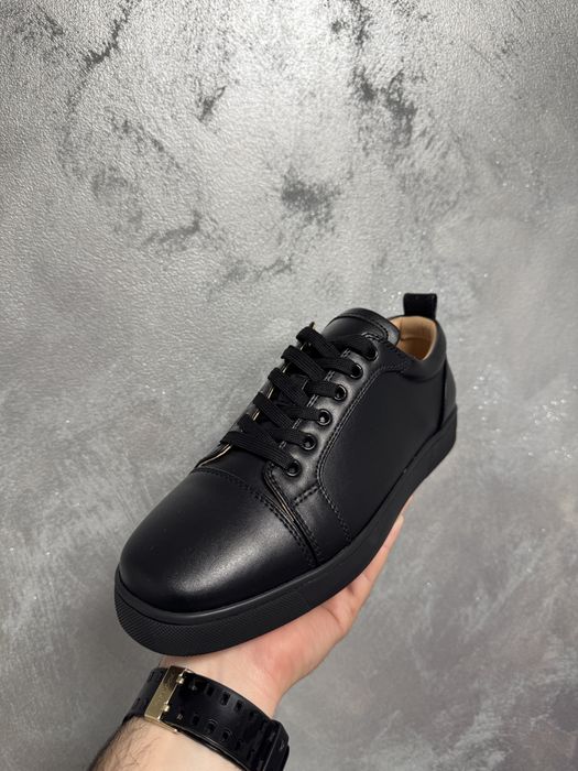 Christian Louboutin marimea 39