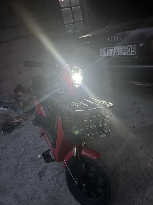 Скутер ск8 800ват