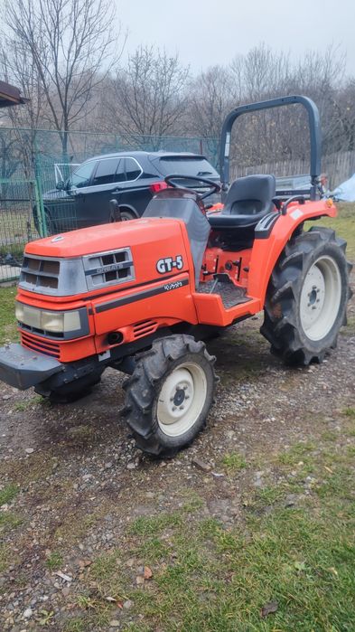 Tractoras Kubota Gt5 de vânzare...23 cai. Preț 6000 euro