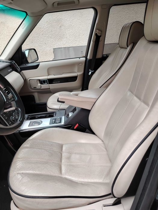 Land Rover Range Rover 2012 г. Diesel – Поддържан, Луксозно оборудване Продавам Land Rover Range Rover, дизел, 2012 ,