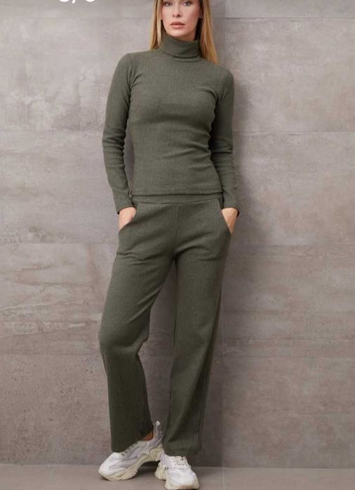 Нови комплекти разпродажба в размер с дамски