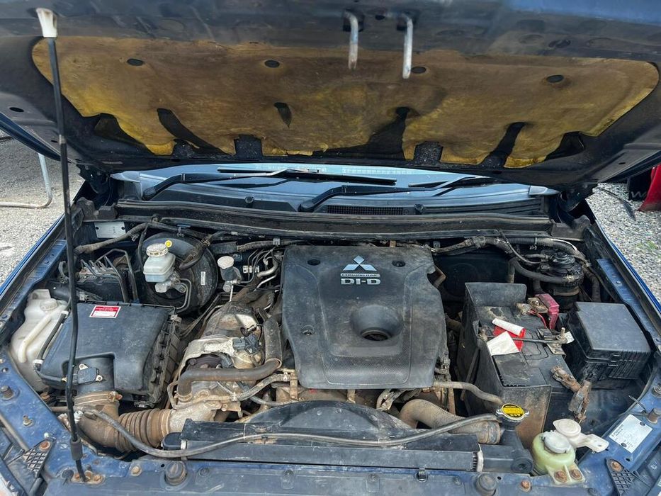 Dezmembrari dezmembrez  Mitsubishi L200 V 2.4 Diesel 2015 - 2018 Garantie