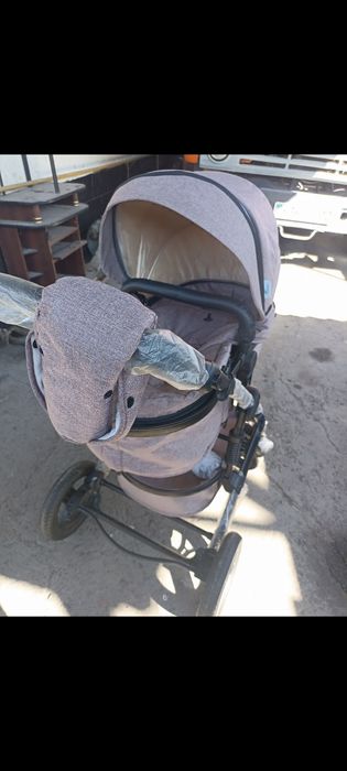 Коляска прогулочная