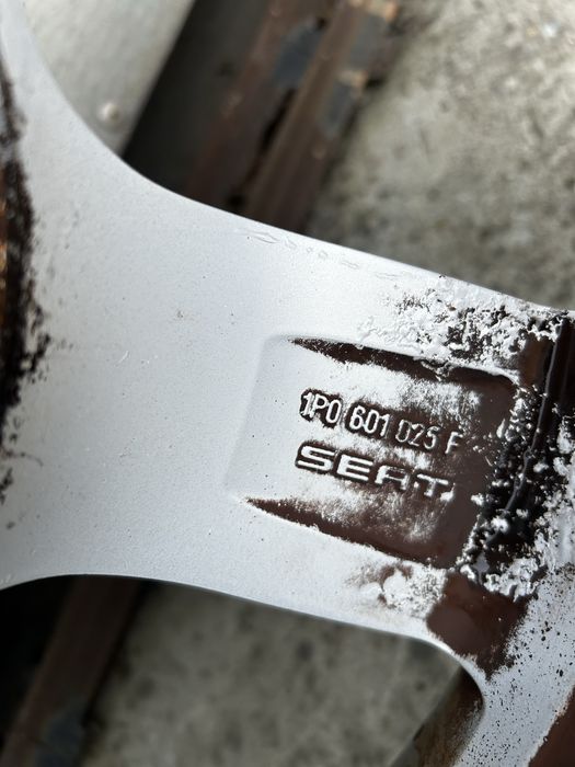 Оригинални джанти с гуми 5х112 16цола