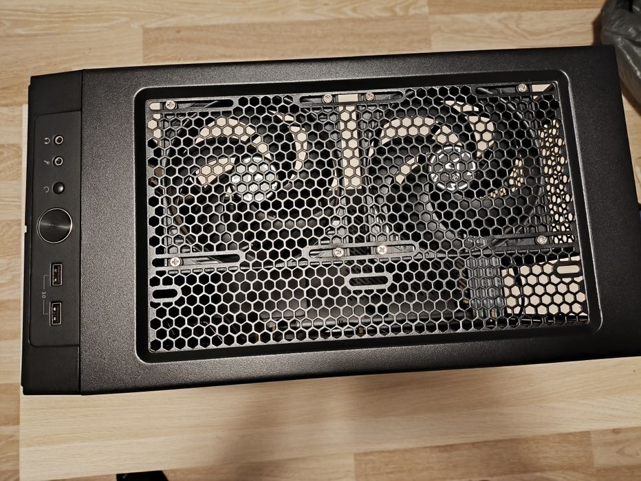 Carcasa gaming workstation Fractal Design Define C Mini