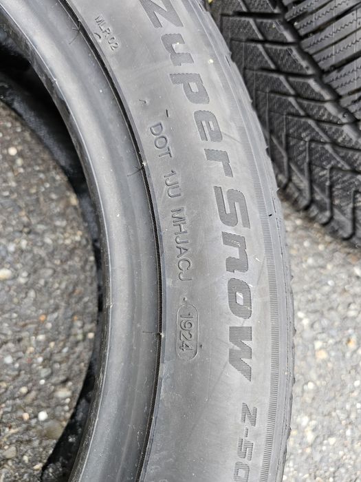 De vanzare anvelope 235 50 r19 m+s