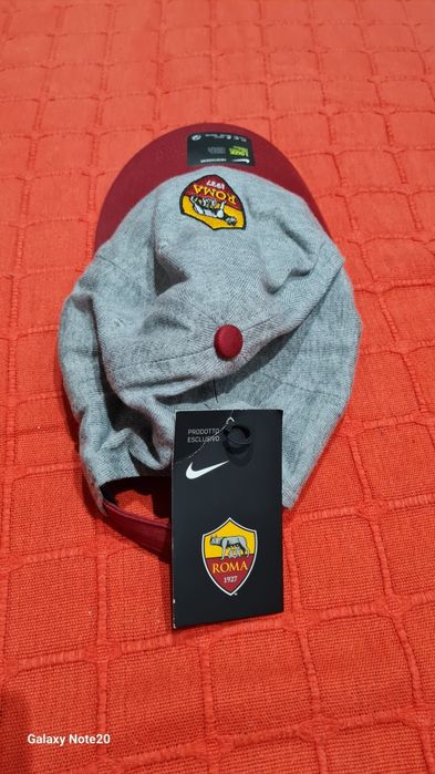 Sapca Nike  Roma si Tommy Hilfiger