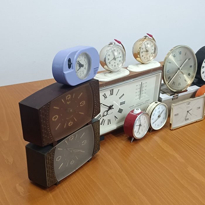 Руски/Немски/Китайски/Японски/Румънски будилници часовници