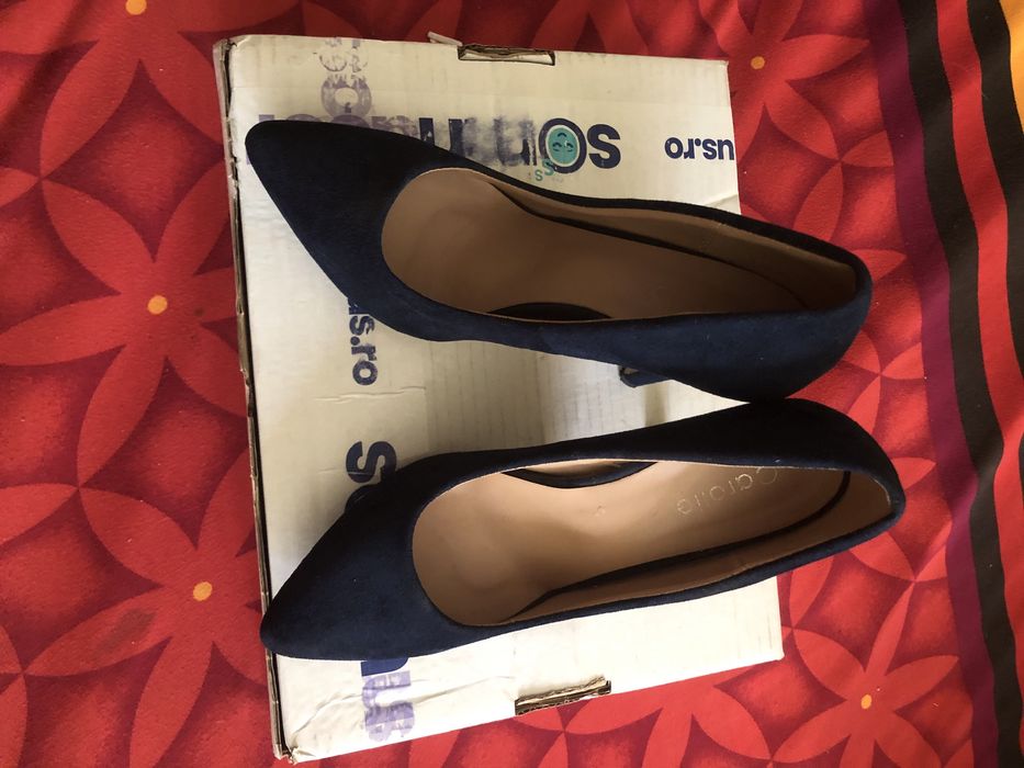 Pantofi cu toc marimea 39
