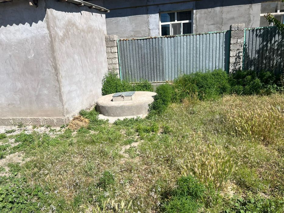 Үй сатылады магазинімен қоса