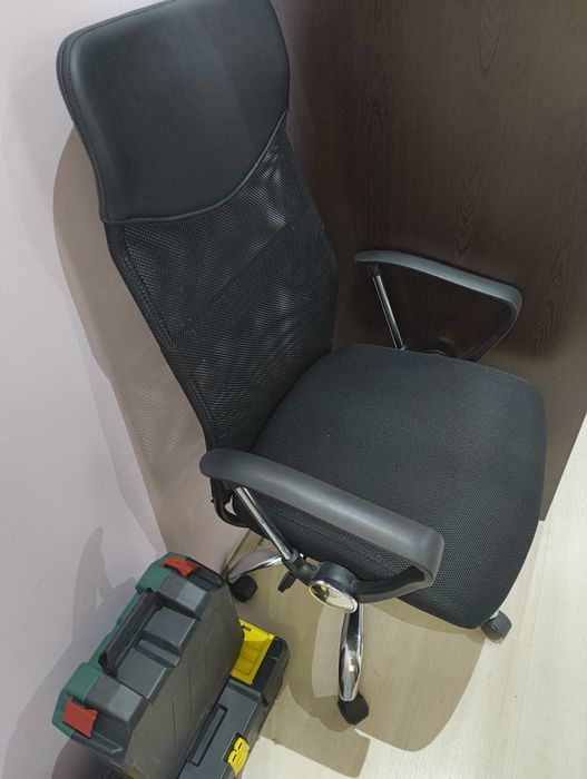 Офис стол в отлично състояние