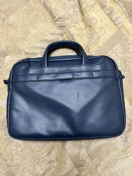 Продам сумку для ноутбука кожаную