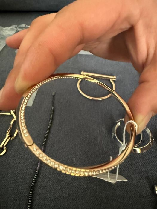 Hugo Boss Гривни и обици