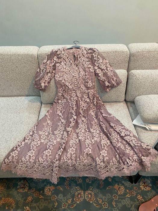 коктейльное вечерное платье. Одевала один раз, почти новаое. размер S.