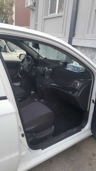 Продаётся Nexia 3 сотилади