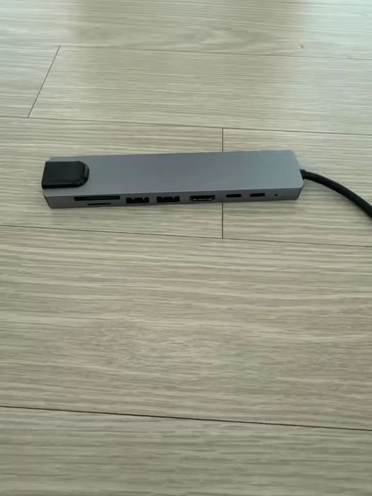 Hub USB-C 7-în-1 Multifuncțional