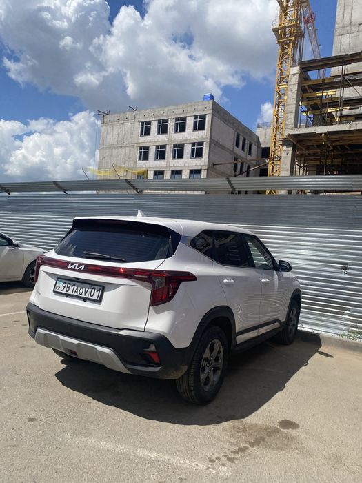 Киа селтос состояние отличное