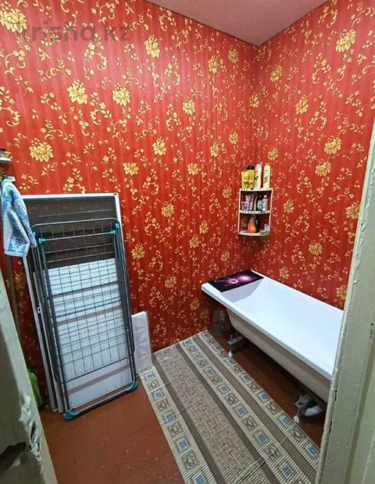 Продам 2к квартиру в кирпичном доме Рабочий!!!