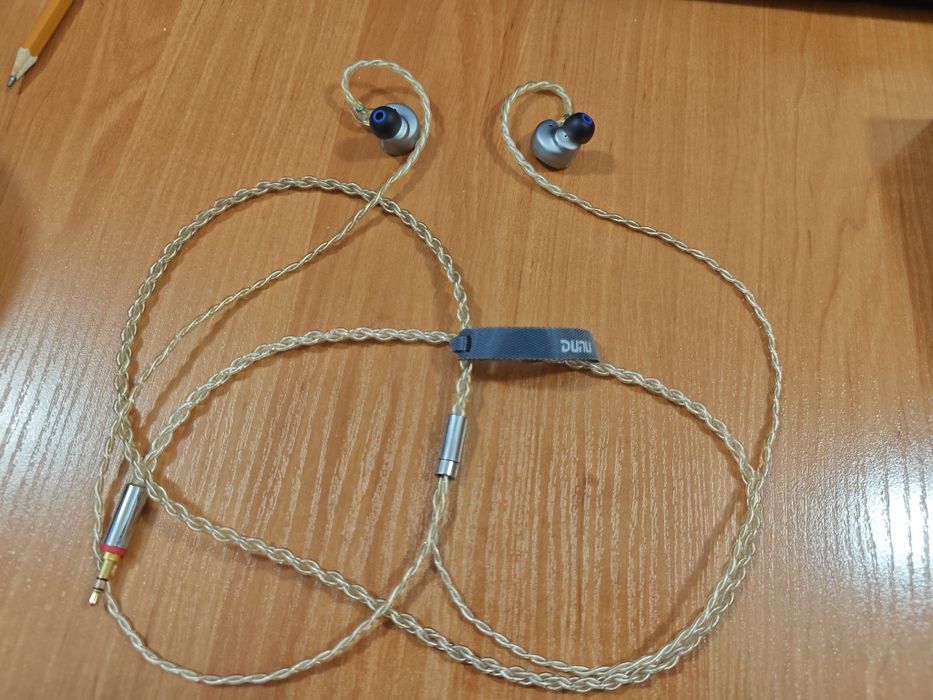 Проводные внутриканальные наушники Dunu Kima
