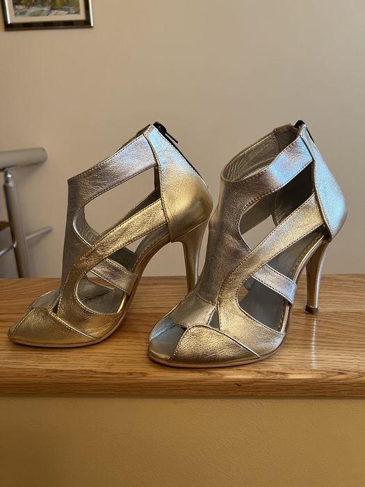 Vand sandale din piele argintiu & auriu 39