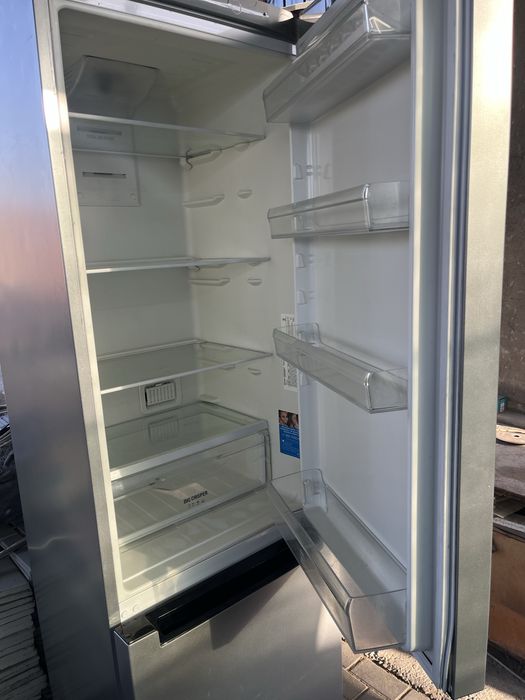 Холодильник indesit