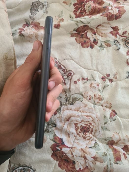 Продам редми 8 на запчасти