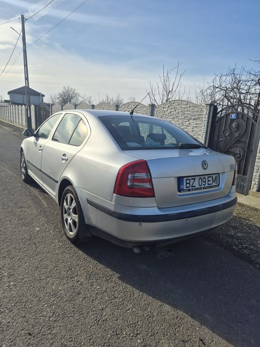 Vând skoda octavia
