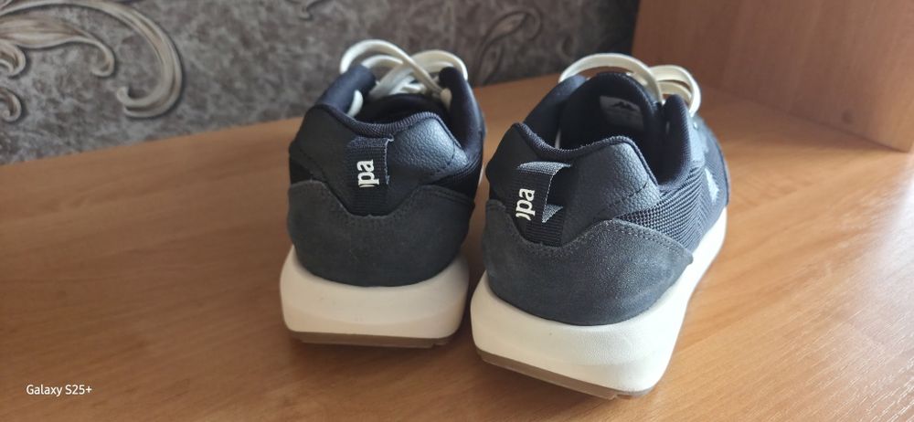 Обувь кроссовки летний