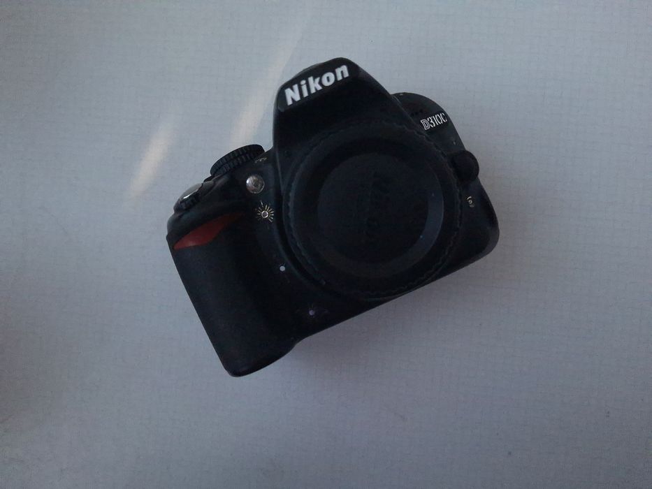 Зеркальный фотоаппарат Nikon 3100