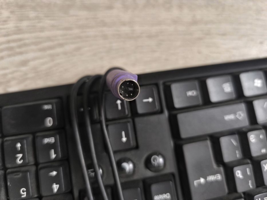 Продаю    клавиатуру