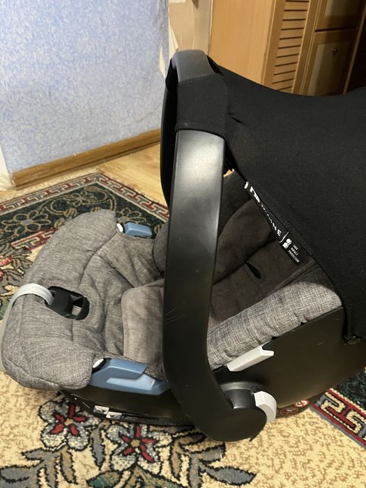 Детское автокресло б/у состояние идеальное пользовались несколько раз