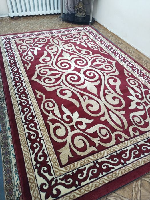 Ковёр хорощем касечтве