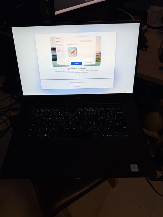 Laptopuri dell xps asus ,cititi anunt