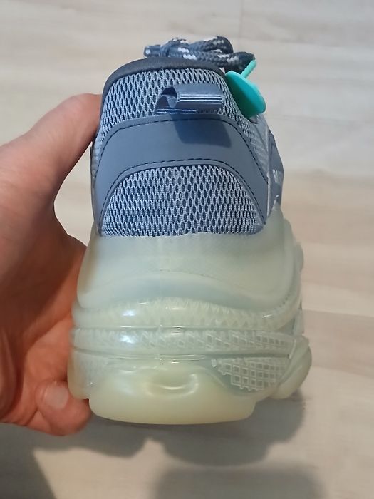 Маратонки BALENCIAGA Triples  s ШОК Цена