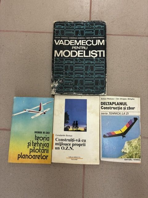 Carti in romana engleaza franceaza