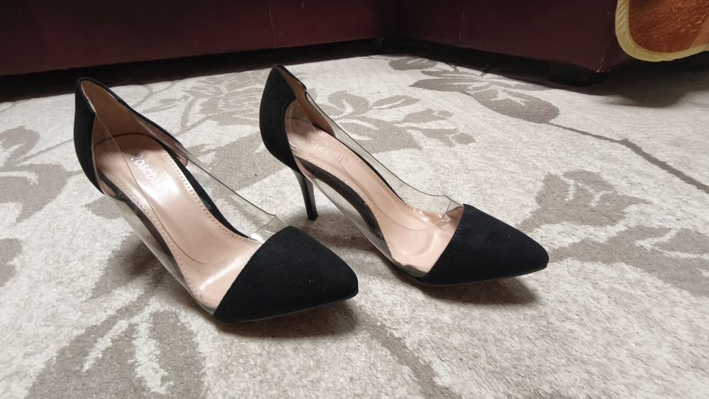 Продам женские туфли