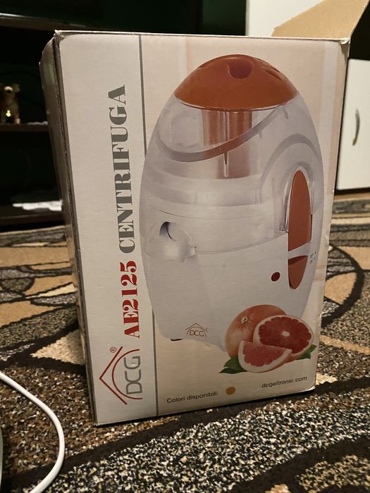 Blender storcator de fructe