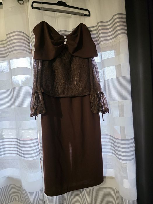 Rochie elegantă cu dantelă 44