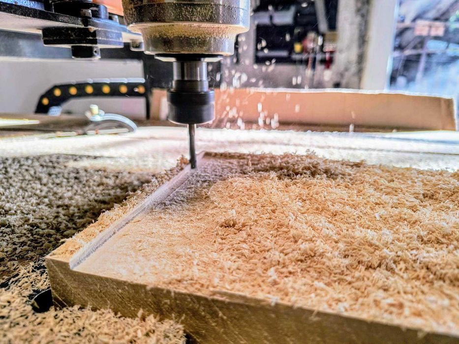 Продавам CNC Фреза с водно охлаждане 600х900 мм работен ход