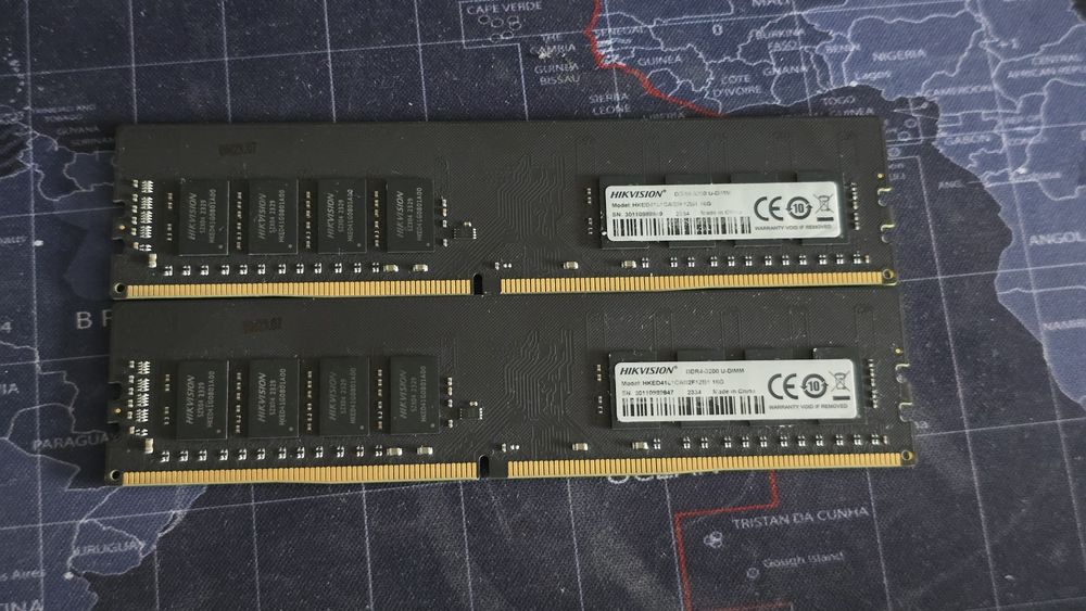 Продам ОЗУ Hikvision 32GB