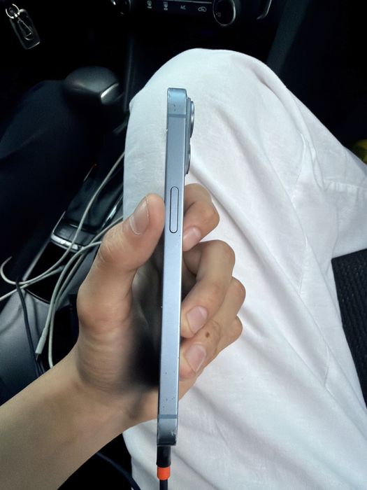 Продам iPhone 14 128 ГБ Bluе