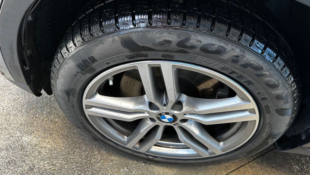 Зимни Рън флат гуми за БМВ х5 Pirelli Scorpion . 255/50/19 .