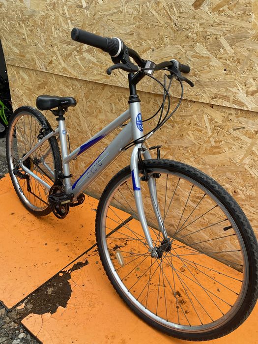 Bicicleta Apollo excel roti 28” cadru aluminiu Bacau • OLX.ro